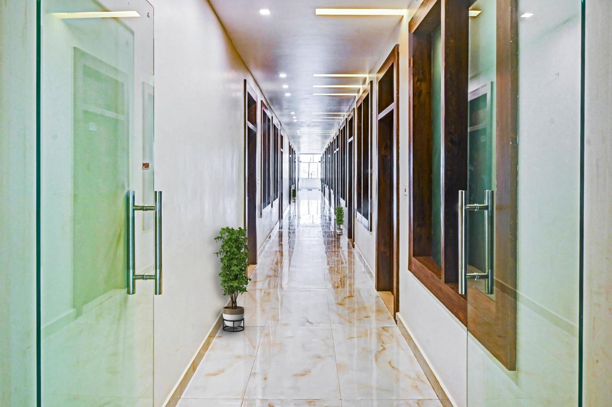 Sangam International Group Of Hotels Allāhābād Junction Exteriör bild