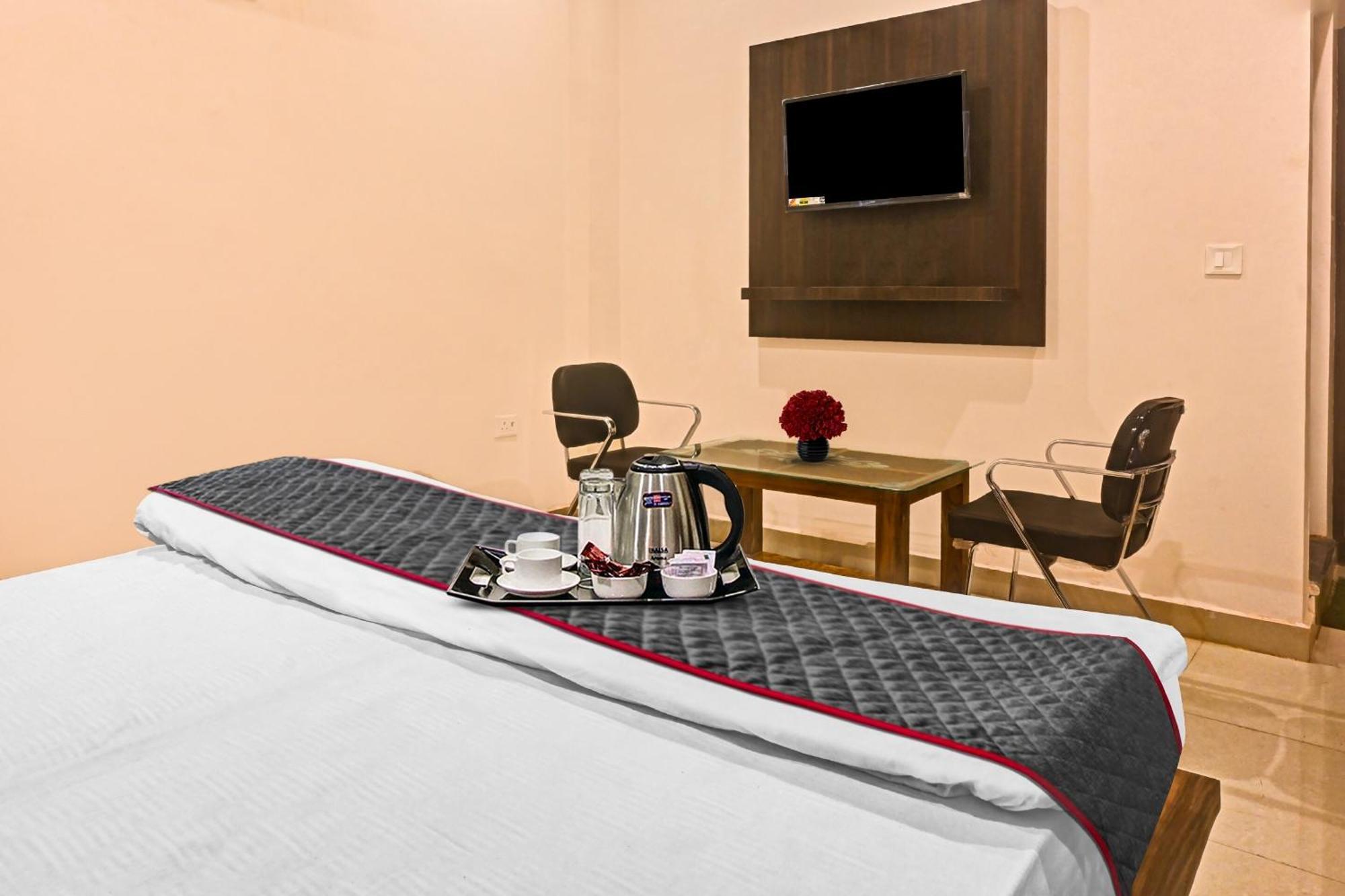 Sangam International Group Of Hotels Allāhābād Junction Exteriör bild