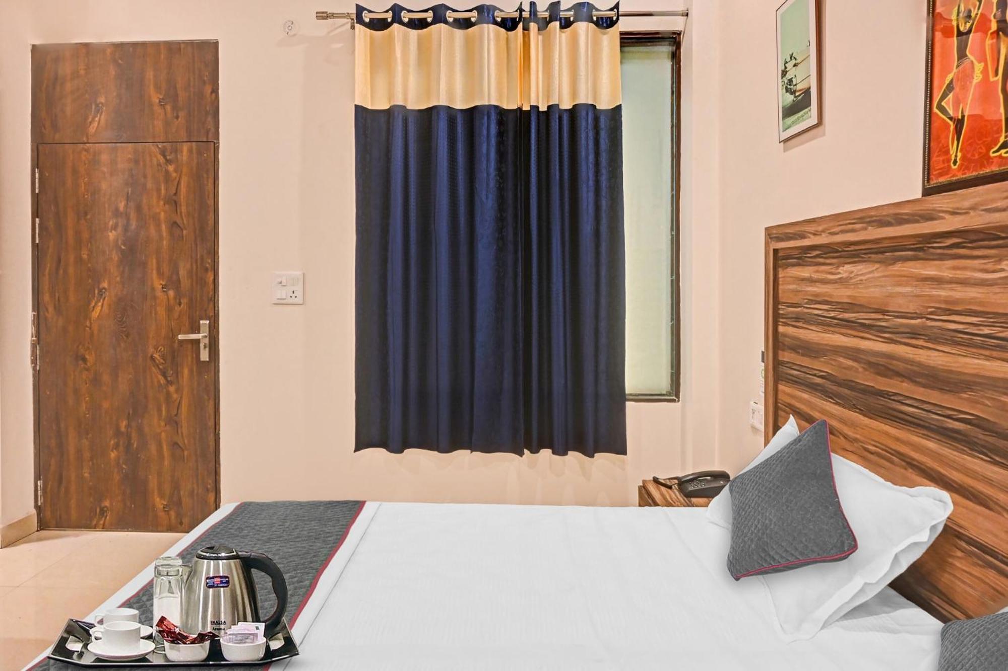 Sangam International Group Of Hotels Allāhābād Junction Exteriör bild